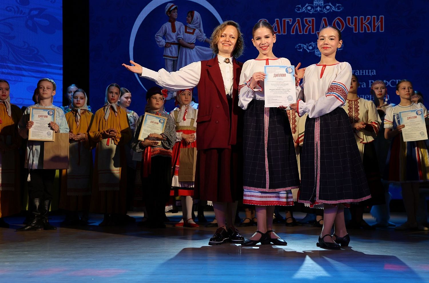 Ансамбль танца "Огонёк" - Лауреат в Белоярском